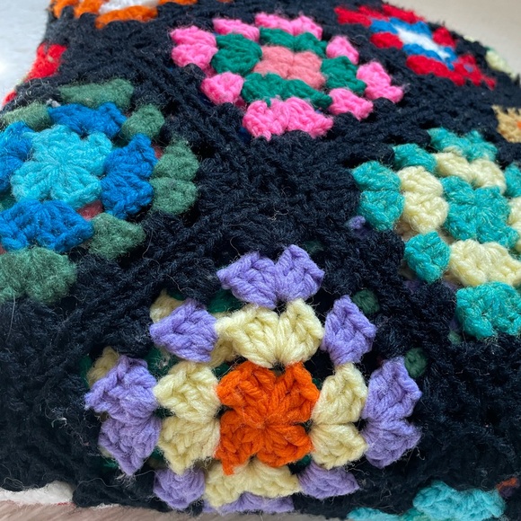 Vintage handmade Colorful Crochet Granny Square Blanket - Picture 17 of 17
